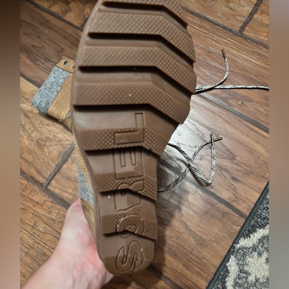 Sorel - Picture 3 of 4